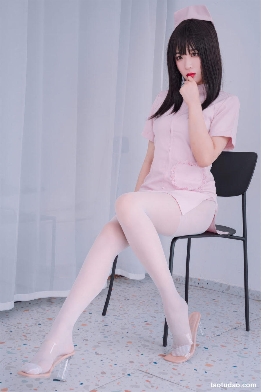 轩萧学姐  粉色护士[59P+1V-1.12GB]