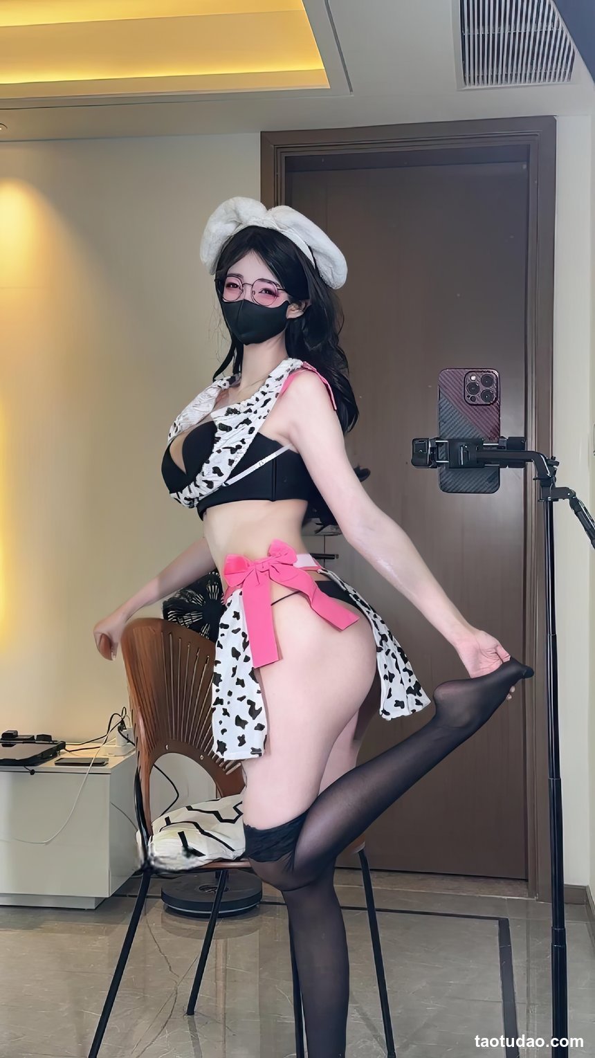 微密圈-桂芬[斑点奶牛[11P+2V-342MB]