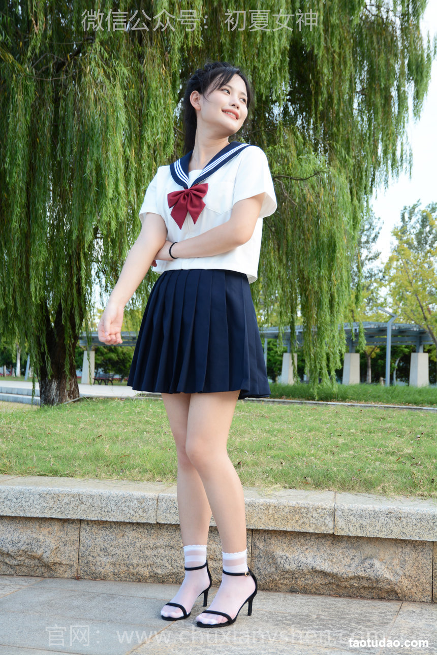 初夏女神 No.302 幺幺 展现独特 [100P1V-4.84GB]