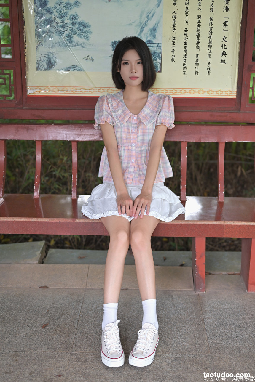 凝思摄影 No.037 小睿-短裙、短白袜、平底鞋 [150P1V-5.85GB]