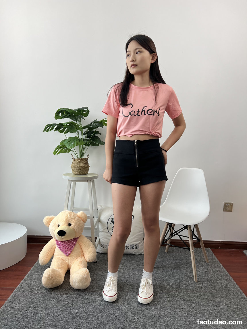 三禾摄影 No.037 休闲短裤 棉袜 帆布鞋 [171P2V-0.99GB]