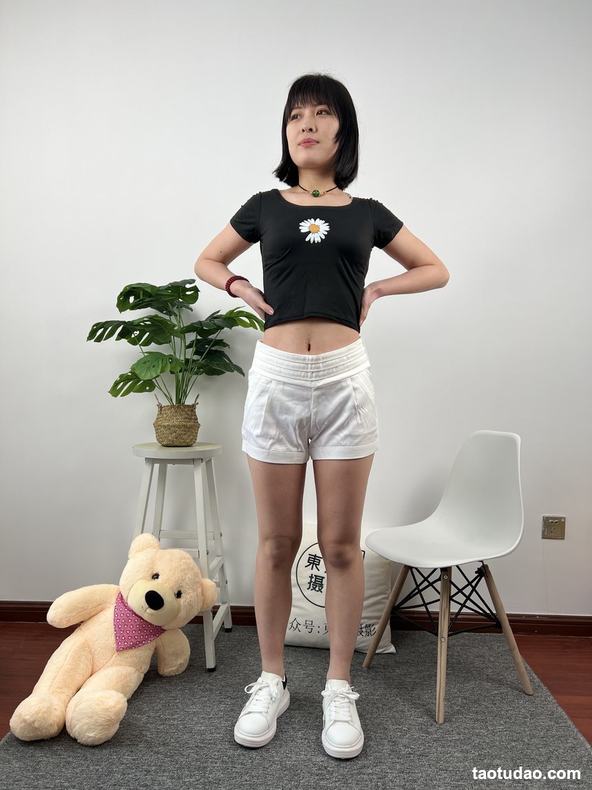 三禾摄影 No.038 休闲短裤 棉袜 小白鞋 [279P1V-1.54GB]