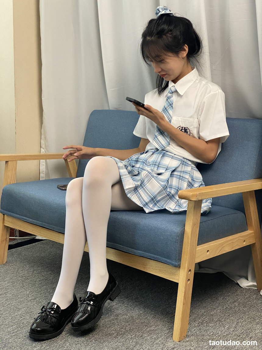 三禾摄影 No.050 JK套装 白丝 下皮鞋 [211P14V-2.81GB]