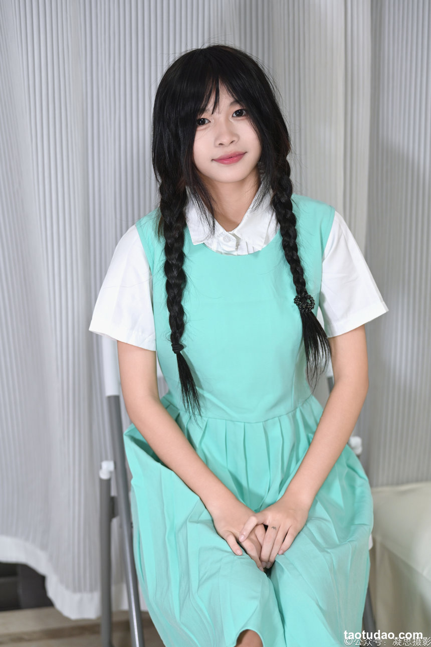 凝思摄影 No.050 沅沅-连衣裙、短白袜、小皮鞋 [145P1V-5.40GB]