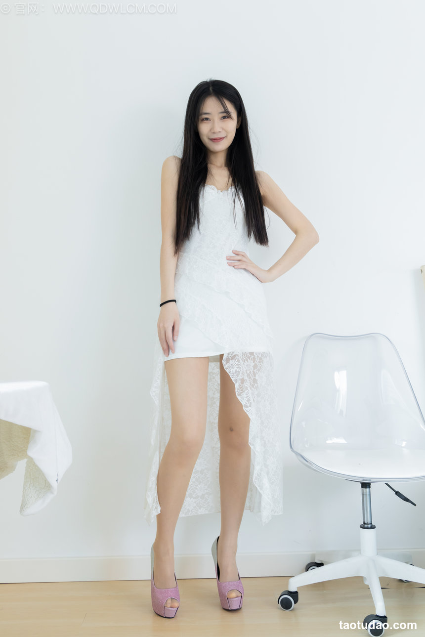 物恋传媒 No.2538 菜菜-高跟鞋、薄肉丝 [170P1V-3.94GB]