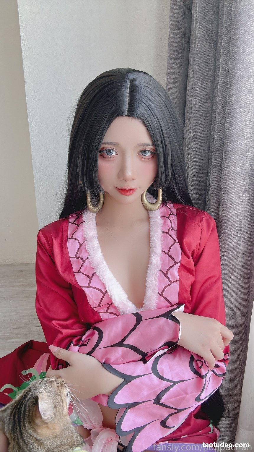 PoppaChan – Boa Hancock[52P+6V-147.1M]