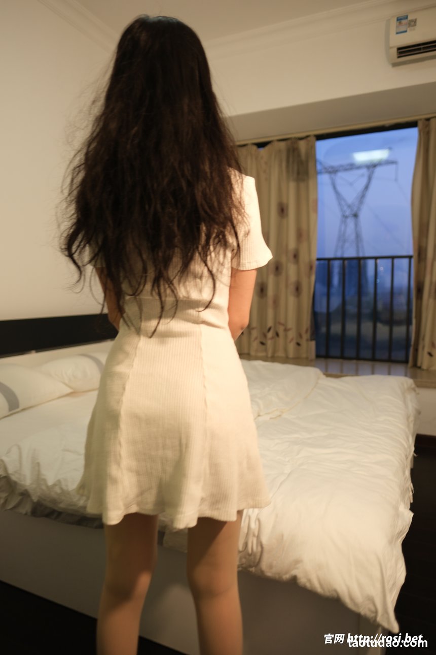 [ROSI写真]2025.12.14 NO.5123[96+1P／241MB]