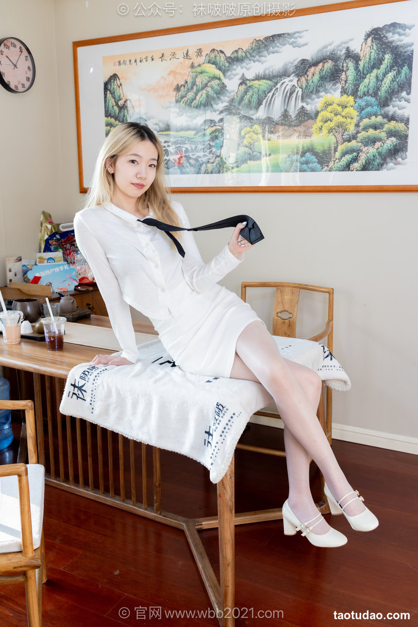 BoBoSocks袜啵啵 No.622 小甜豆-高跟鞋、油亮薄白丝、裸足、ol制服 [170P1V-7.74GB]