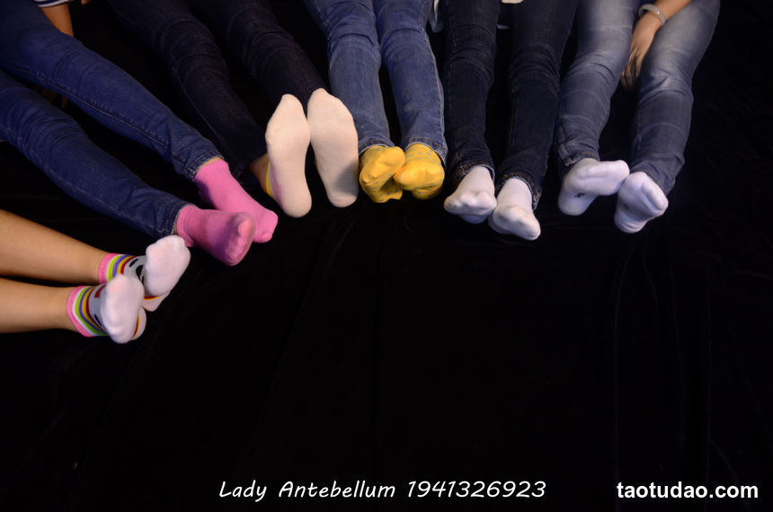 [战前女神] 恋足美腿棉袜女神级摄影套图 004 [314P-365MB]