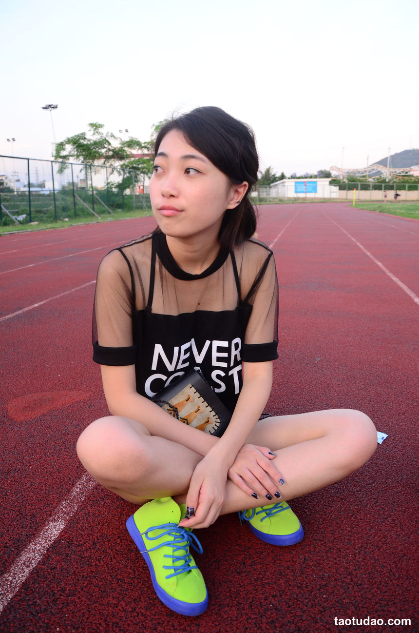 [战前女神] 恋足美腿棉袜女神级摄影套图 006 [101P-201MB]