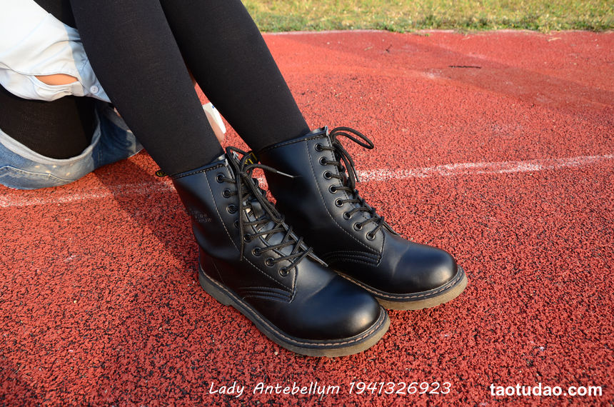 [战前女神] 恋足美腿棉袜女神级摄影套图 015 [131P-265MB]