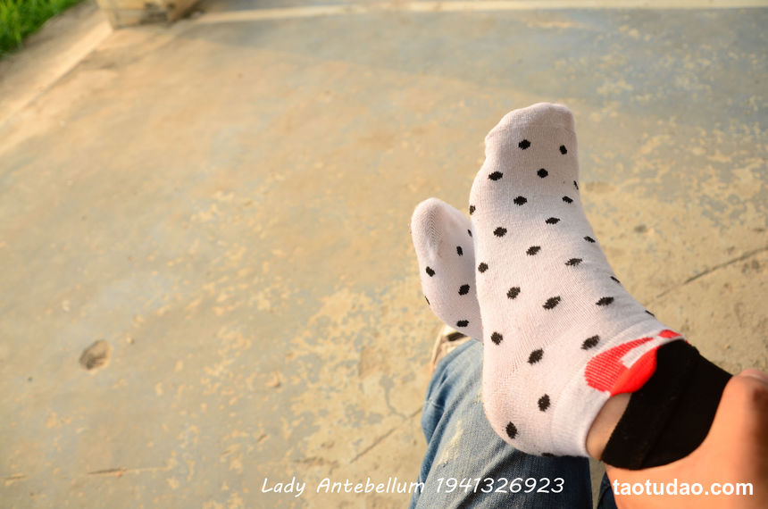 [战前女神] 恋足美腿棉袜女神级摄影套图 015 [131P-265MB]