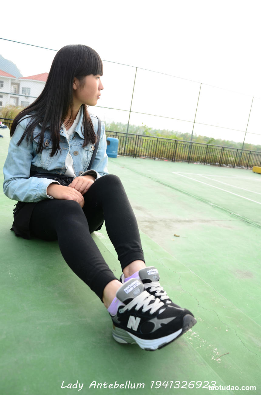 [战前女神] 恋足美腿棉袜女神级摄影套图 019 [228P-308MB]