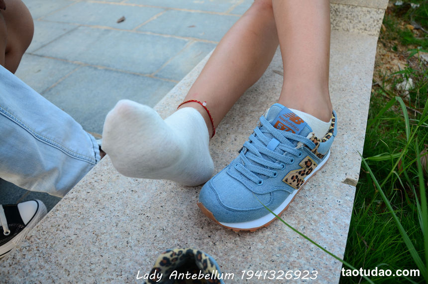 [战前女神] 恋足美腿棉袜女神级摄影套图 032 [119P-220MB]