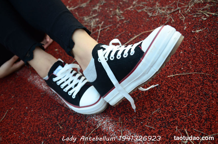 [战前女神] 恋足美腿棉袜女神级摄影套图 041 [92P-199MB]