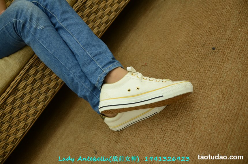 [战前女神] 恋足美腿棉袜女神级摄影套图 054 [129P-148MB]