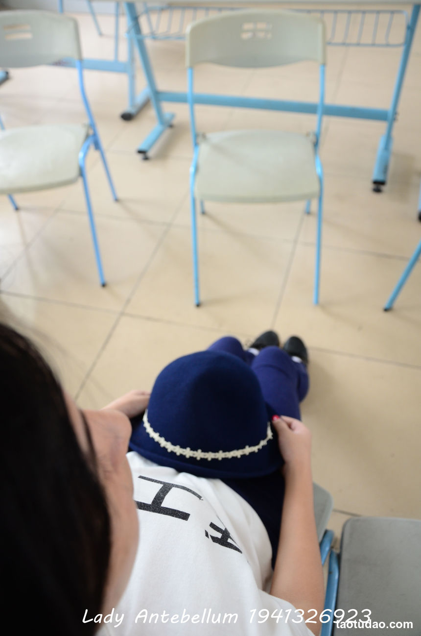 [战前女神] 恋足美腿棉袜女神级摄影套图 067 [88P-125MB]