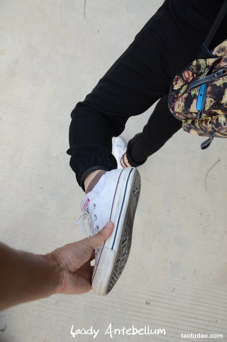 [战前女神] 恋足美腿棉袜女神级摄影套图 125 [89P+187M]