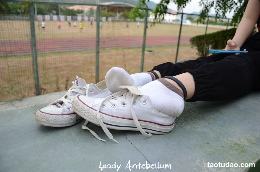 [战前女神] 恋足美腿棉袜女神级摄影套图 125 [89P+187M]