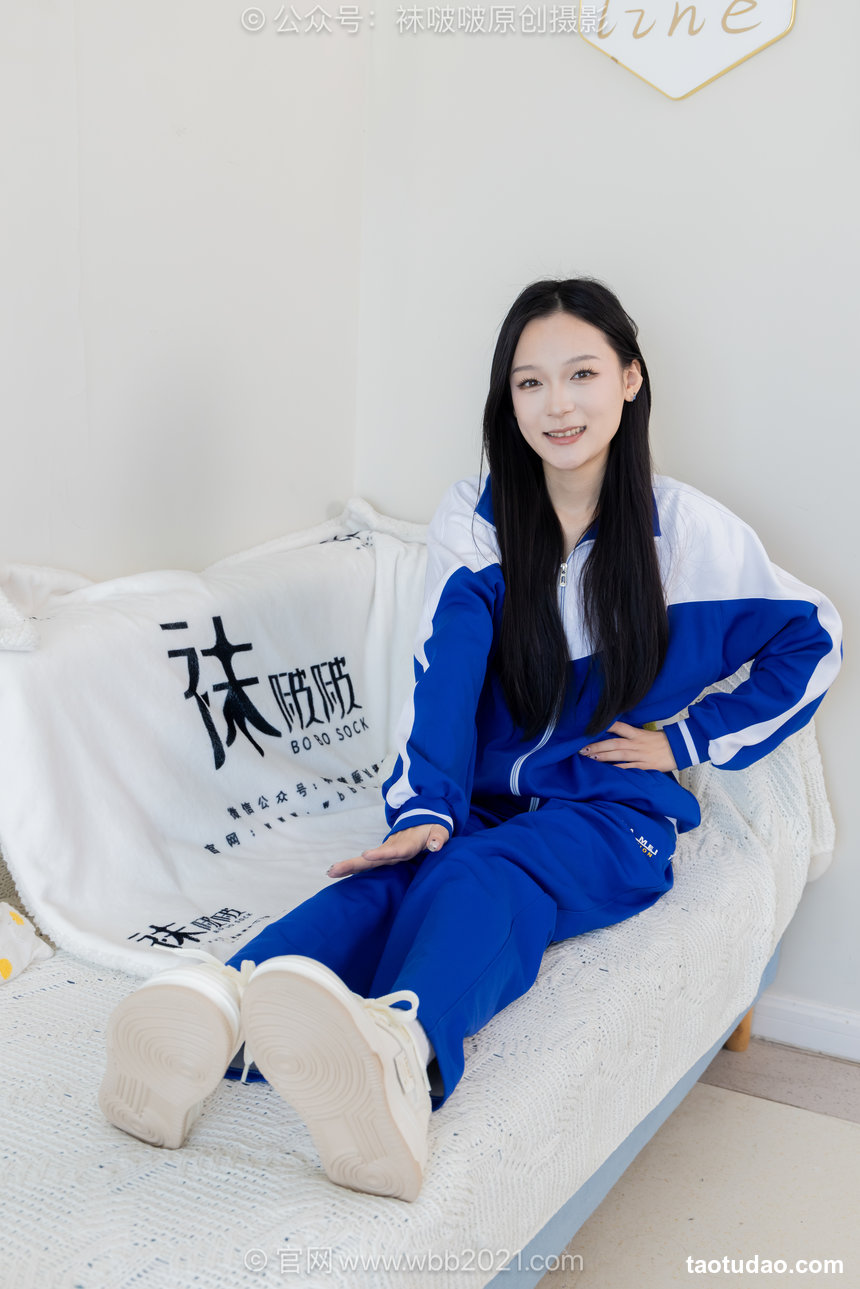 [BoBoSocks袜啵啵]NO.625 焦糖-板鞋、纯白棉袜、裸足、校服、半脱袜子[195P+1V／7.01GB]