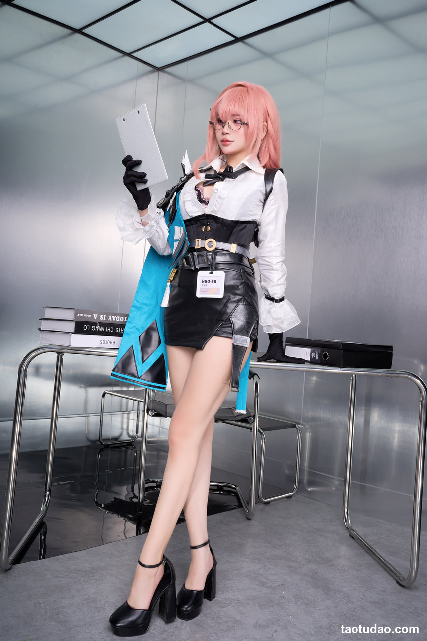 ZinieQ-Yanagi Tsukishiro[45P+7V-721MB]