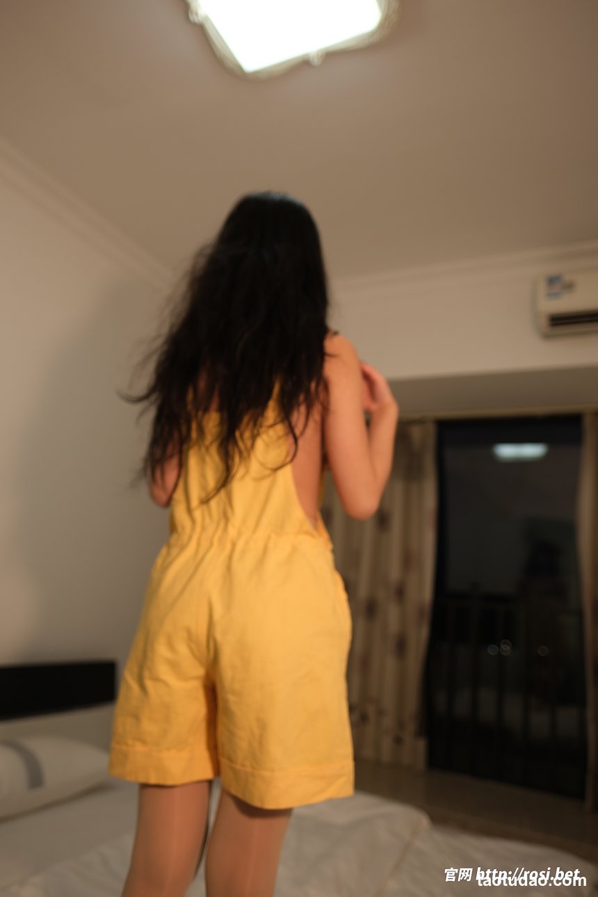 [ROSI写真]2025.12.31 NO.5140[63+1P／157MB]