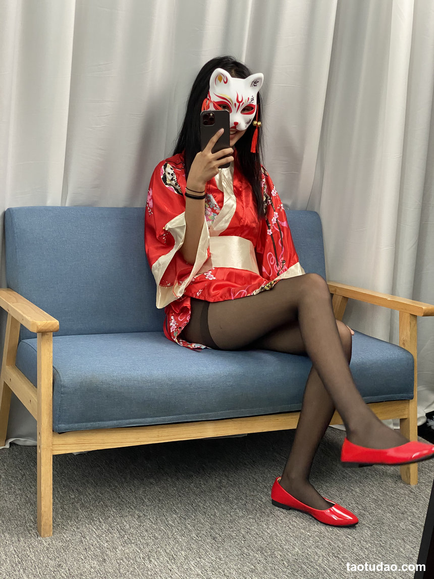 三禾摄影 No.052 和服 黑丝 肉丝 平底鞋 [226P1V-3.14GB]