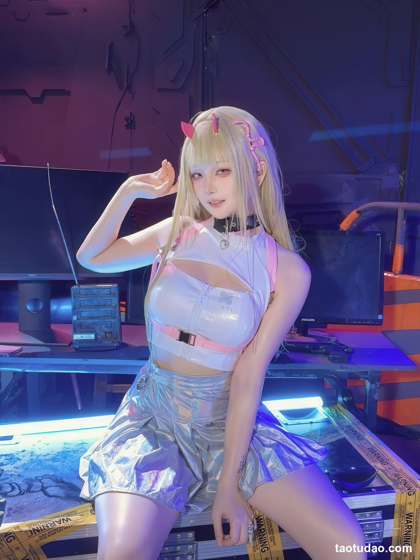 屿鱼 –  Nikke胜利女神 毒蛇原皮[86P-1.02G]