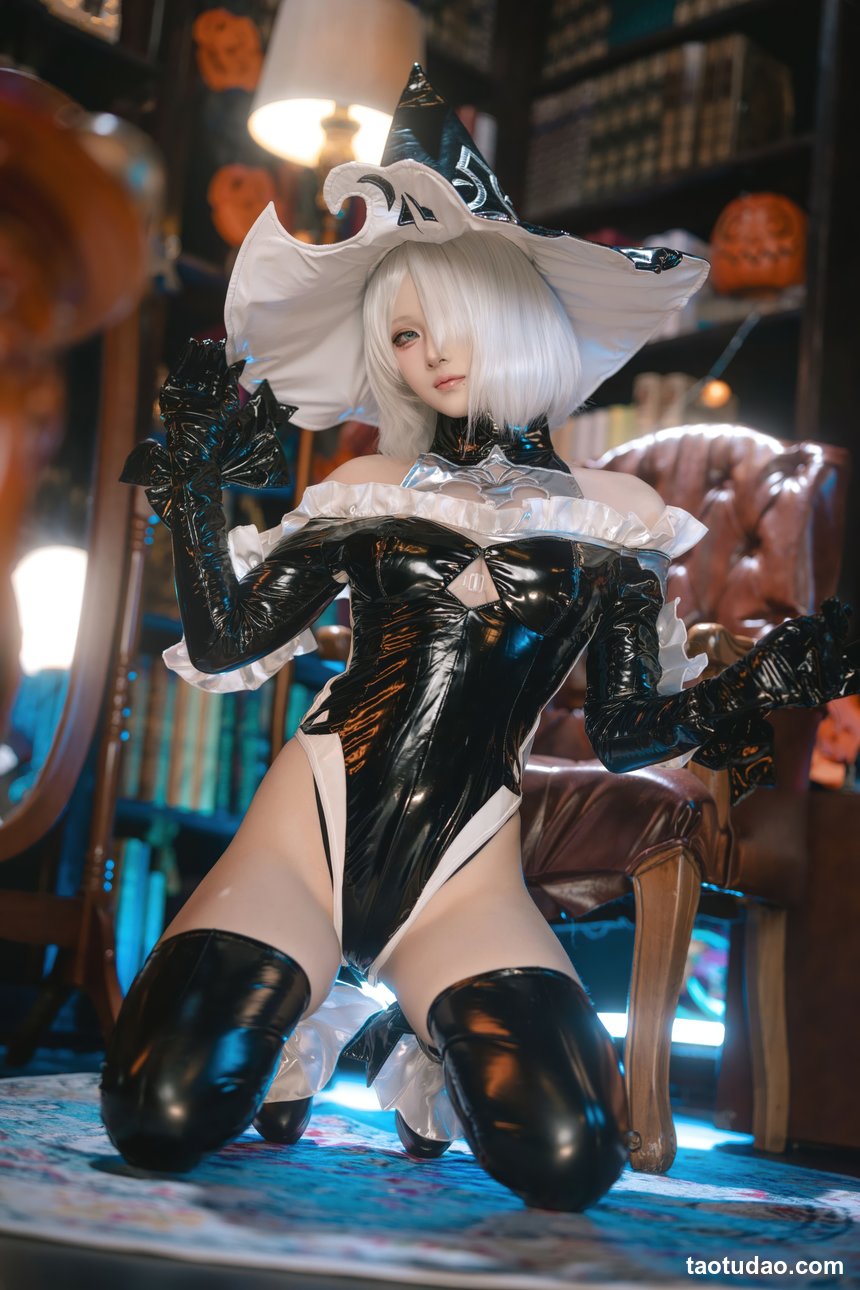 屿鱼 –  尼尔：机械纪元 2B 万圣女巫同人[70P-596.4M]