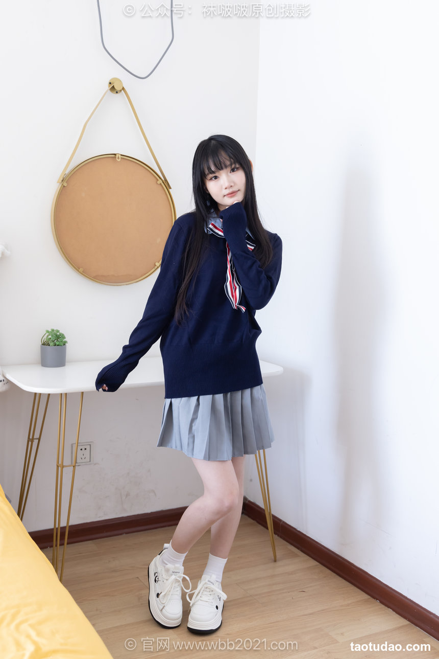 BoBoSocks袜啵啵 No.635 甜甜圈-板鞋、白棉袜、裸足、学院风 [186P1V-6.38GB]