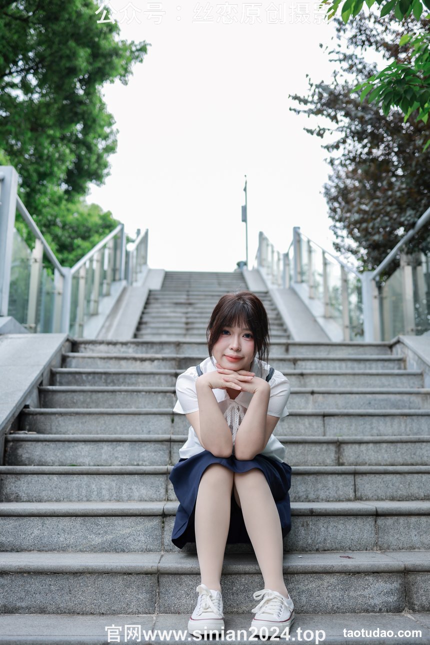 丝恋摄影 NO.016 泡芙-白色衬衫 jk短裙 肉色薄丝 白色帆布鞋[290P+1V／5.18GB]