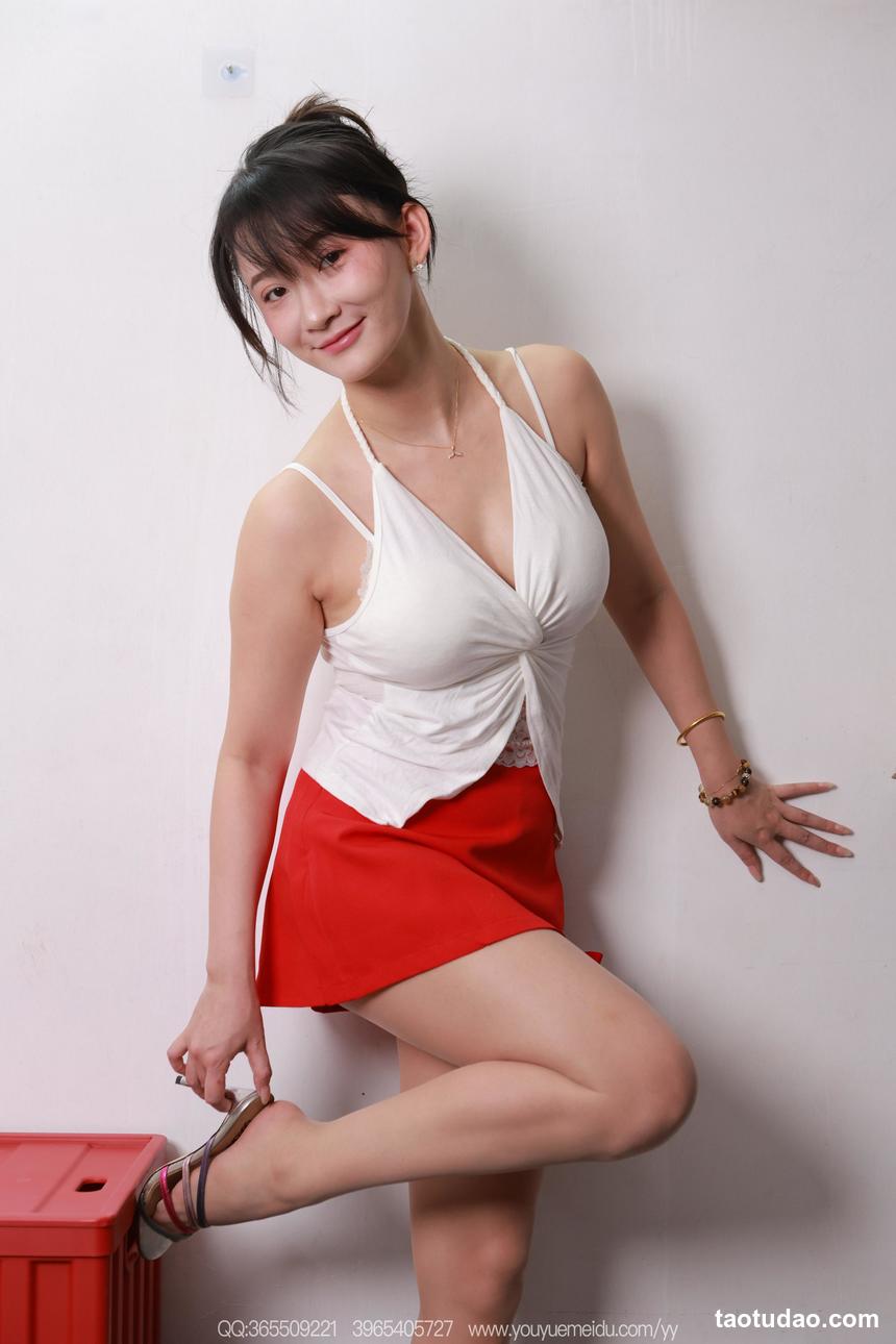 [IESS异思趣向] 2025.11.05 丝享家 2202 秋秋《性感尤物》[88P--84.8M]