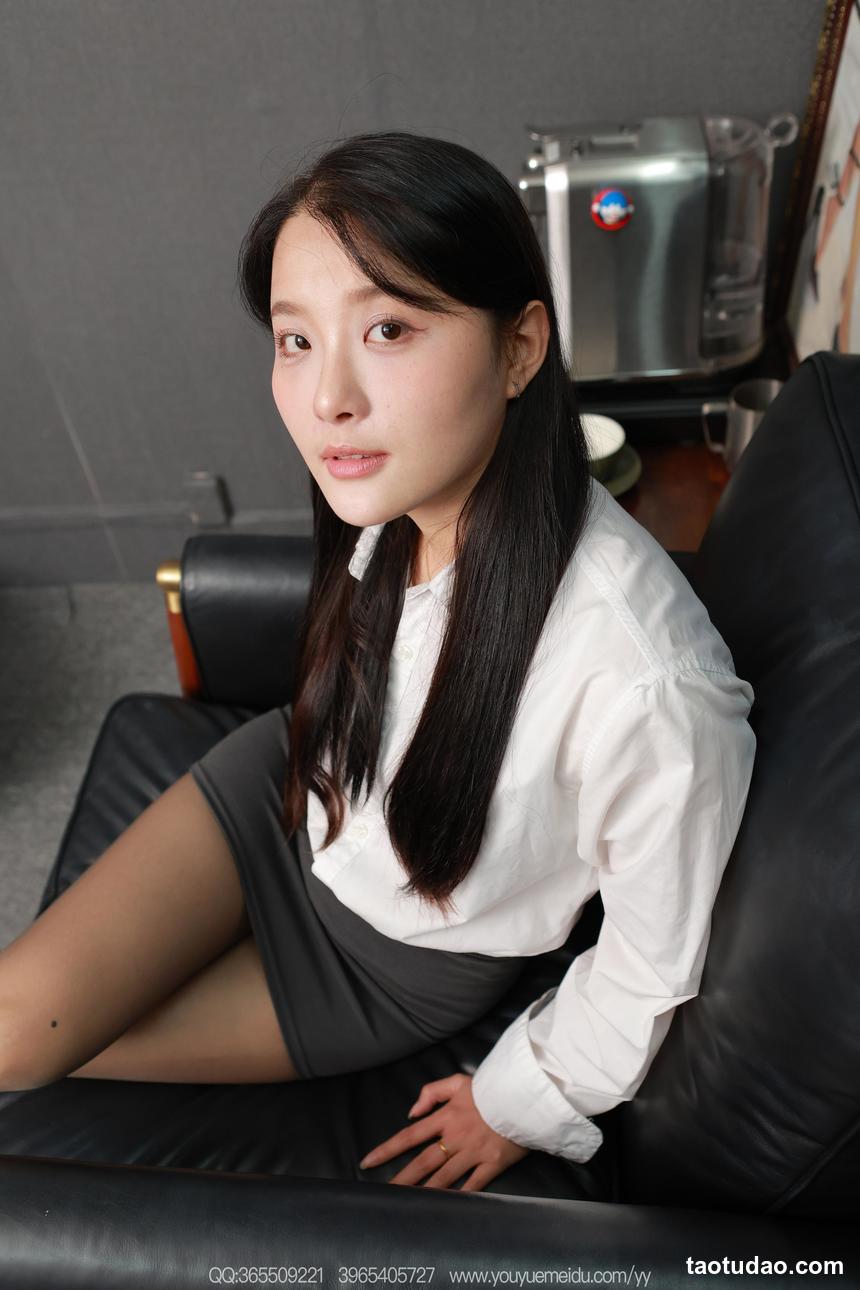 [IESS异思趣向] 2025.12.07 丝享家 2231 婉萍《白衣灰裙（上）》[93P-123MB]