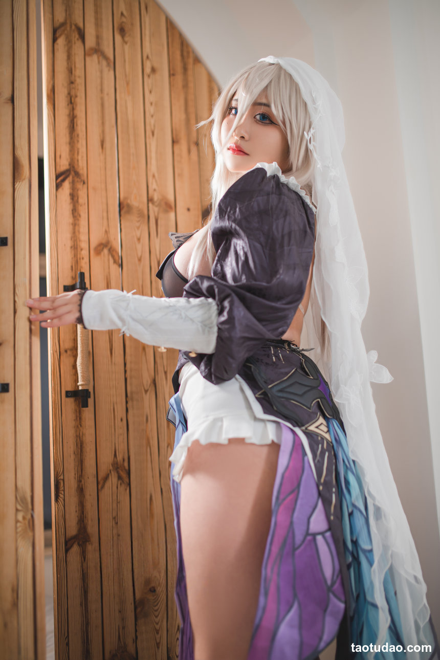 洛璃 LoLiSAMA –  崩坏3 阿波尼亚[72P-834.2M]