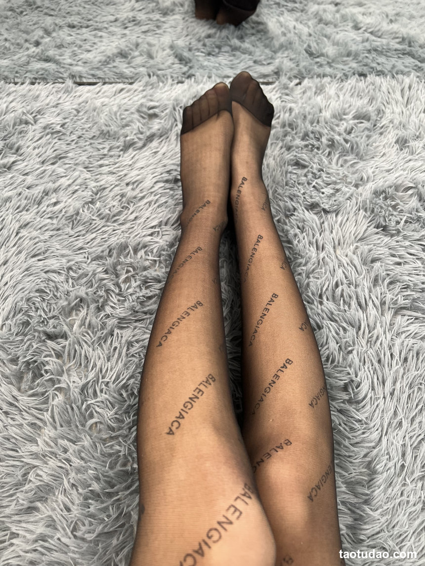 三禾摄影 No.061 字母黑丝 帆布鞋 [173P-1.22GB]