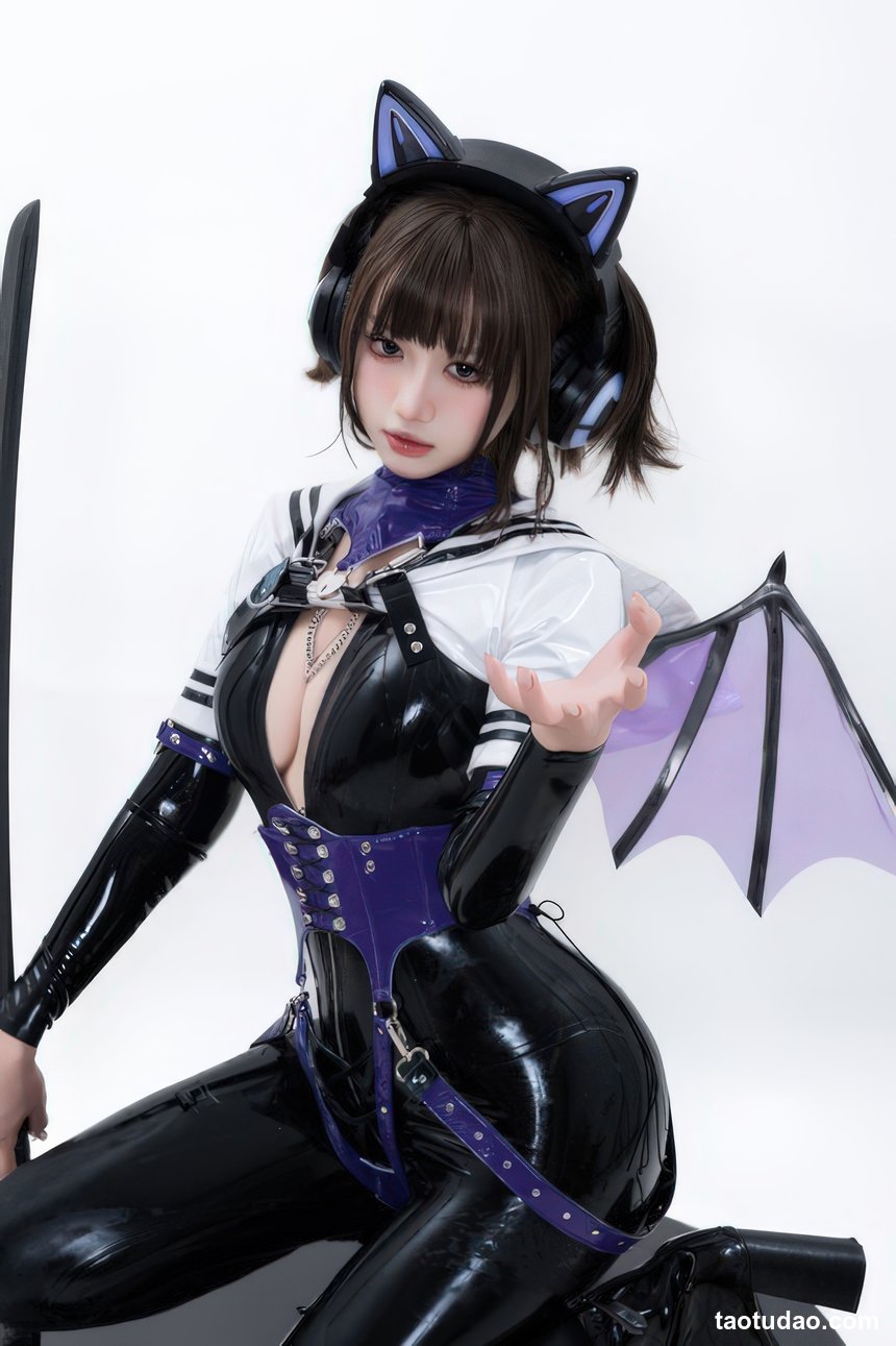 柒柒要乖哦-白棚胶衣[78P-230MB]