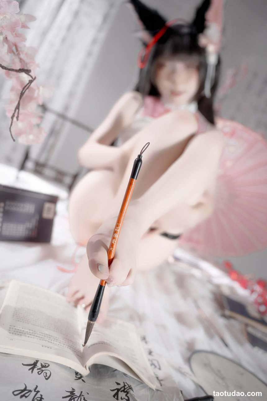 纸悦Etsu_ko –  2025年12月真爱特写包[31P-267.6M]