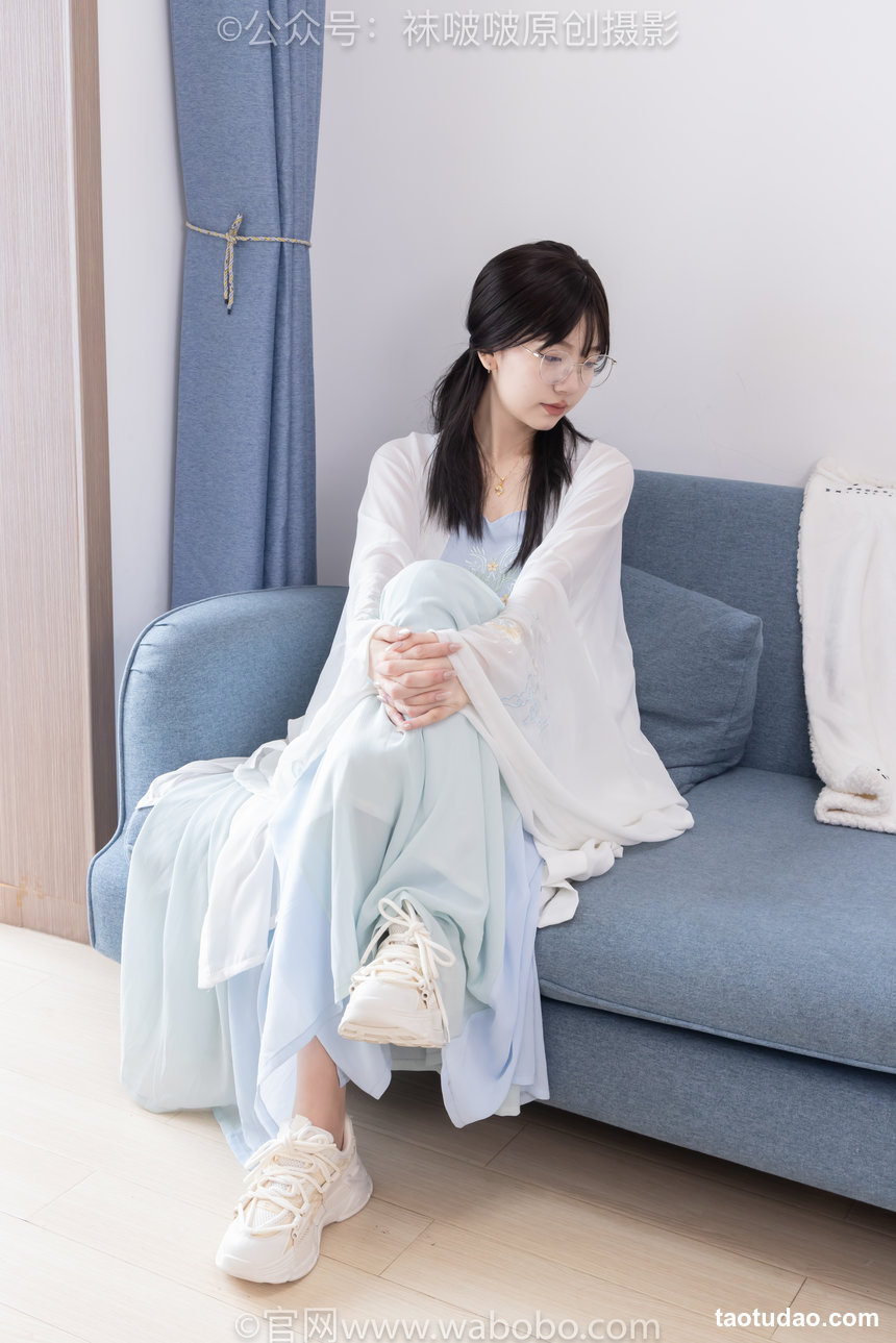 BoBoSocks袜啵啵 No.643 小甜豆-汉服、白船袜、薄肉丝、裸足 [164P1V-6.66GB]