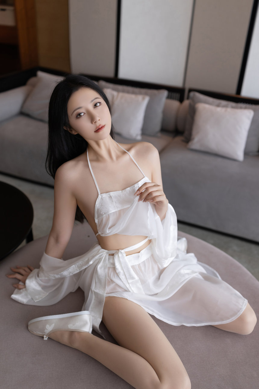 鱼子酱《奶浴》原版写真 [120P-1.20G]