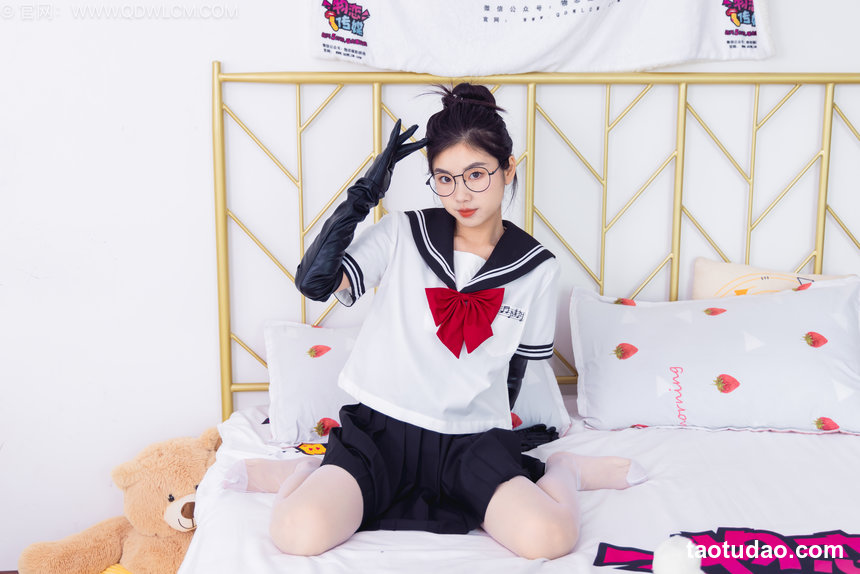 物恋传媒 No.2557 米米-高跟长靴、薄白丝、JK制服、皮手套 [155P1V-3.15GB]