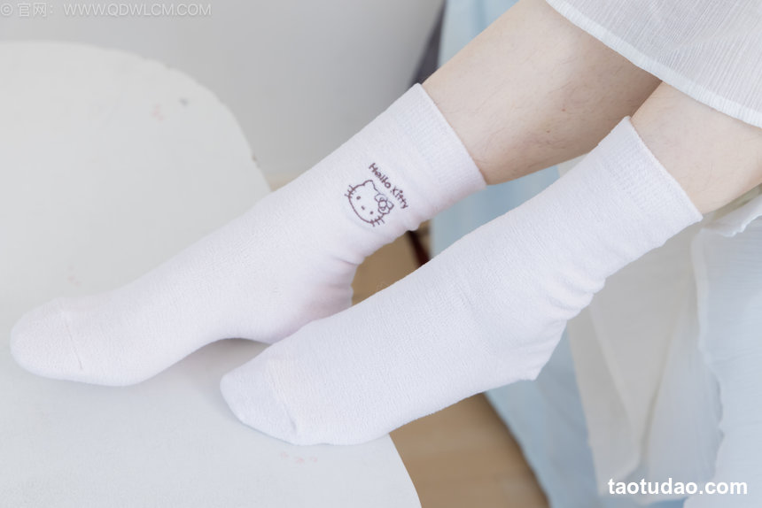 物恋传媒 No.2568 小羊-板鞋、白棉袜、裸足 [153P1V-3.32GB]