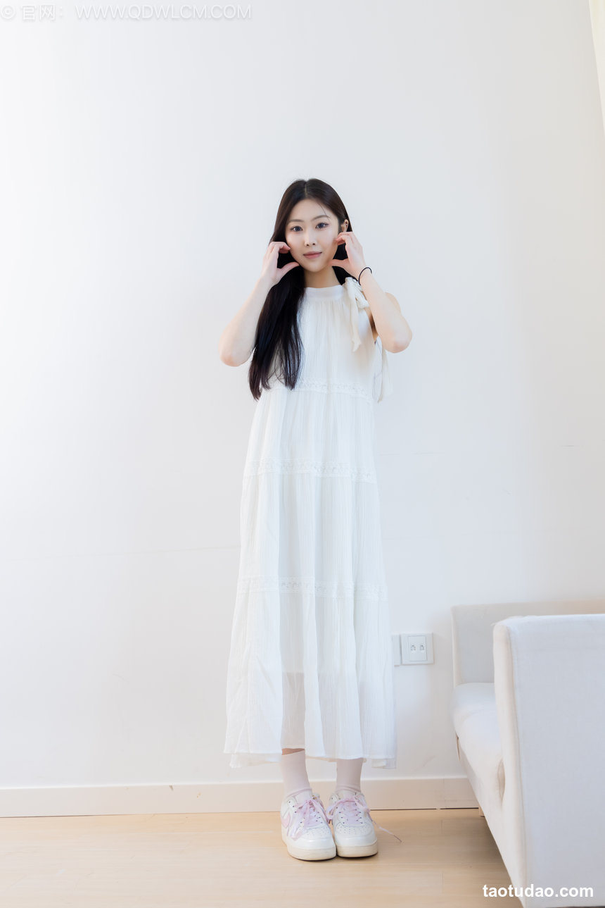 物恋传媒 No.2568 小羊-板鞋、白棉袜、裸足 [153P1V-3.32GB]