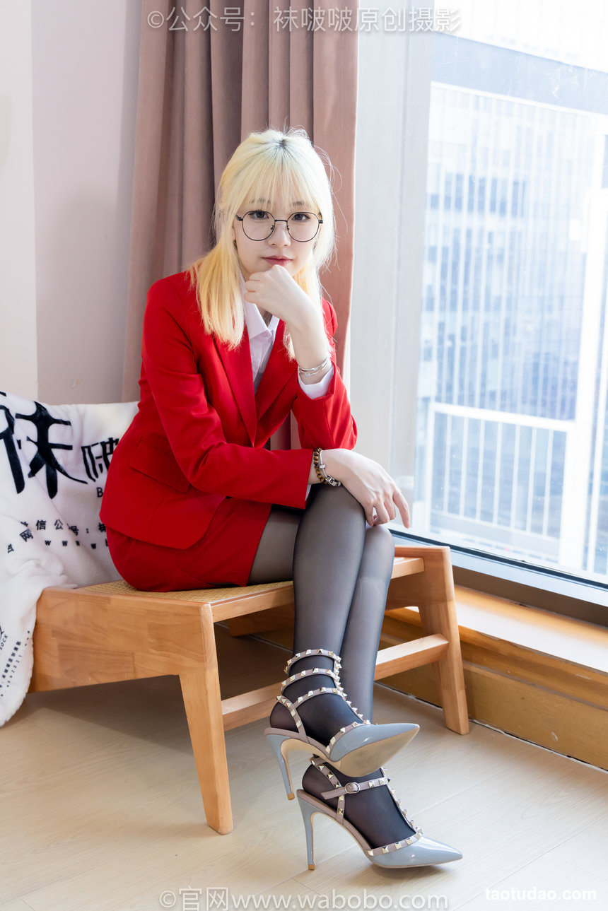 BoBoSocks袜啵啵 No.645 小甜豆-两双高跟鞋、薄黑丝、裸足 [147P1V-6.64GB]