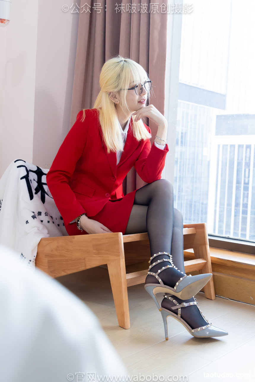 BoBoSocks袜啵啵 No.645 小甜豆-两双高跟鞋、薄黑丝、裸足 [147P1V-6.64GB]