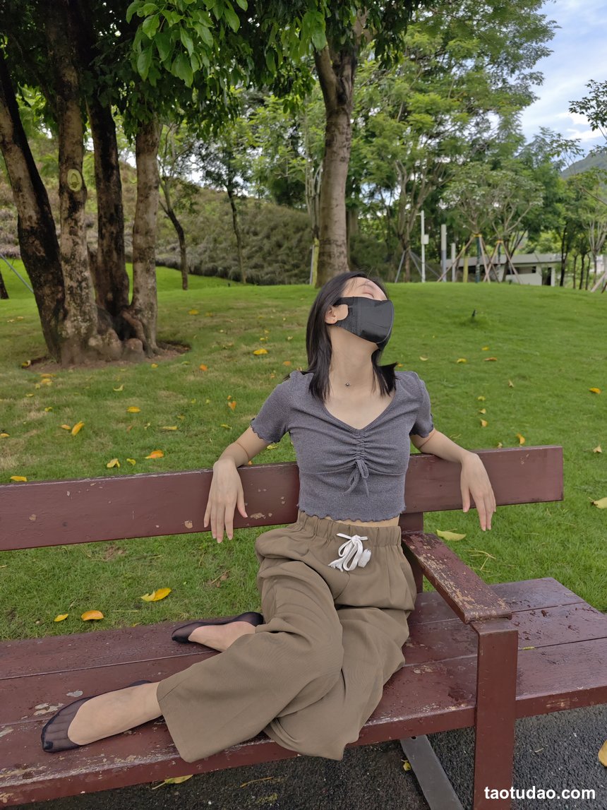 个人约拍 - 002号作品 口罩嫩白脚[287P+74V／3.60GB]