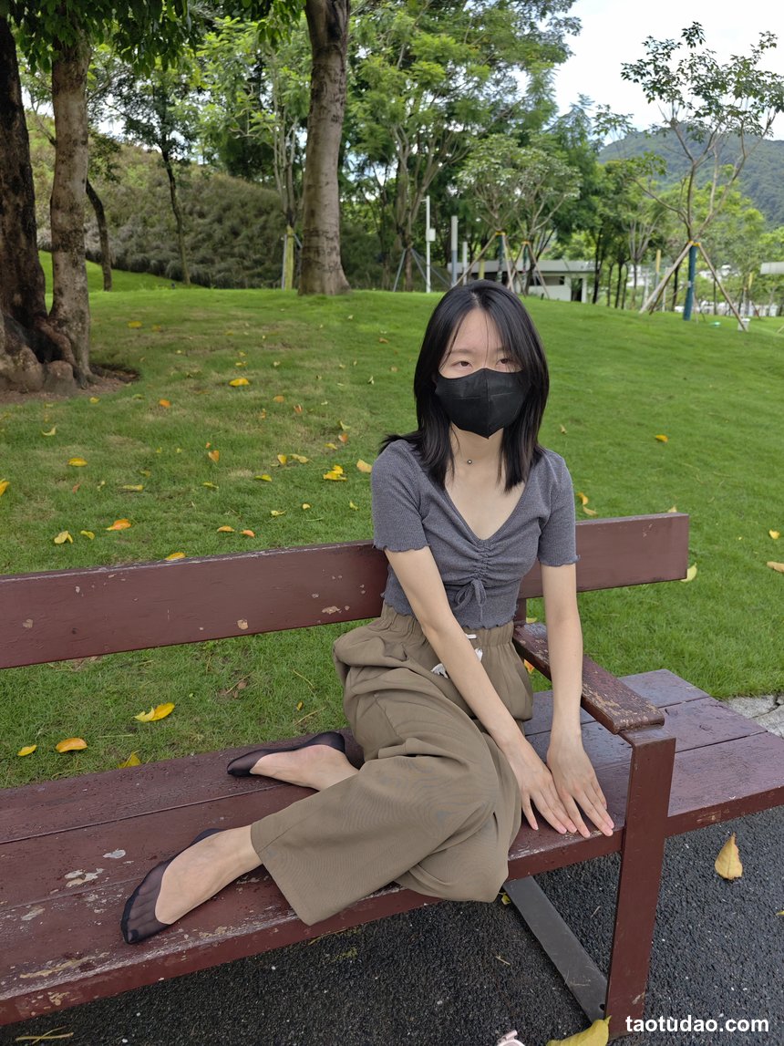 个人约拍 - 002号作品 口罩嫩白脚[287P+74V／3.60GB]