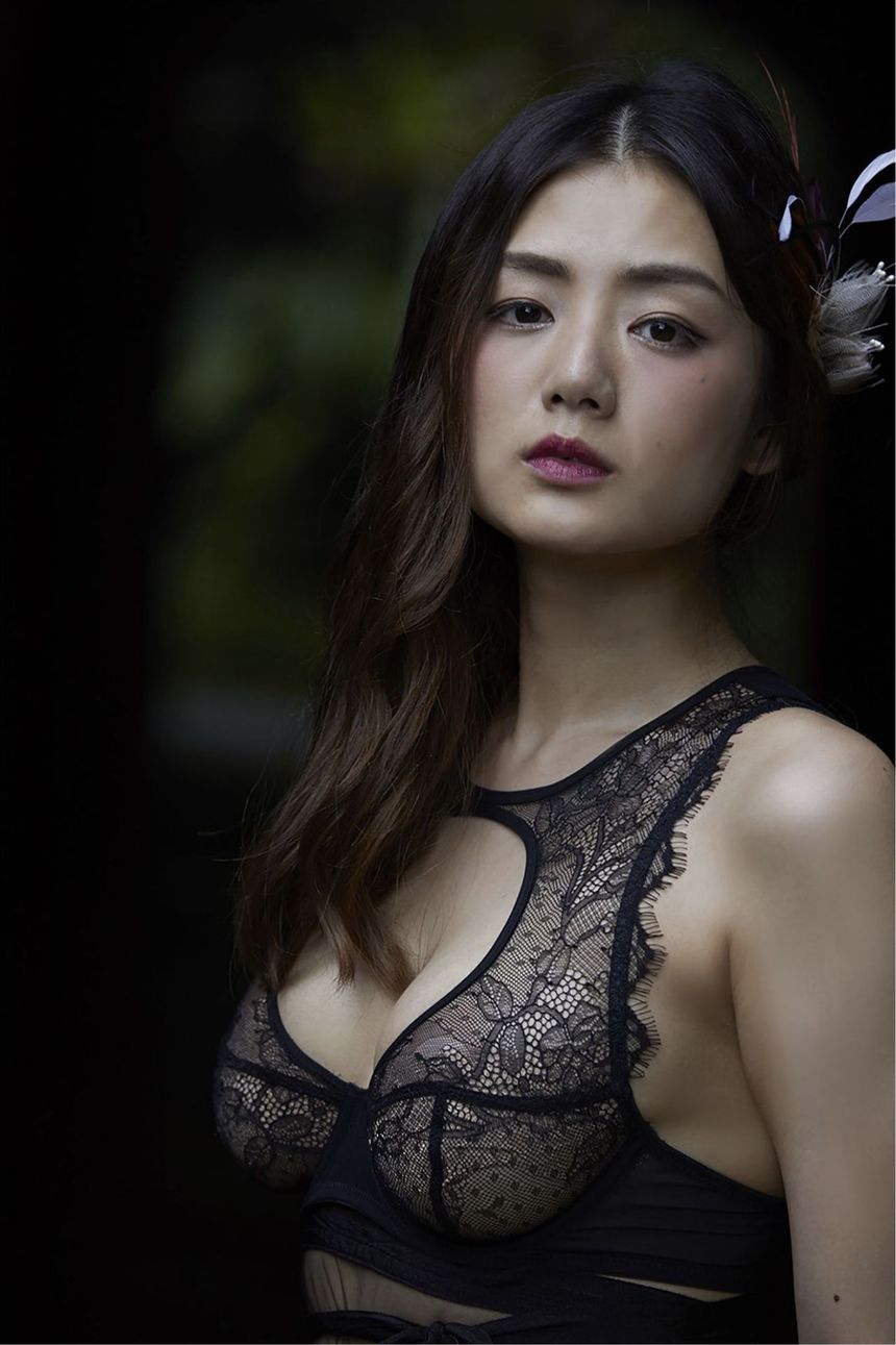 [Photobook] 片山萌美「Approach」