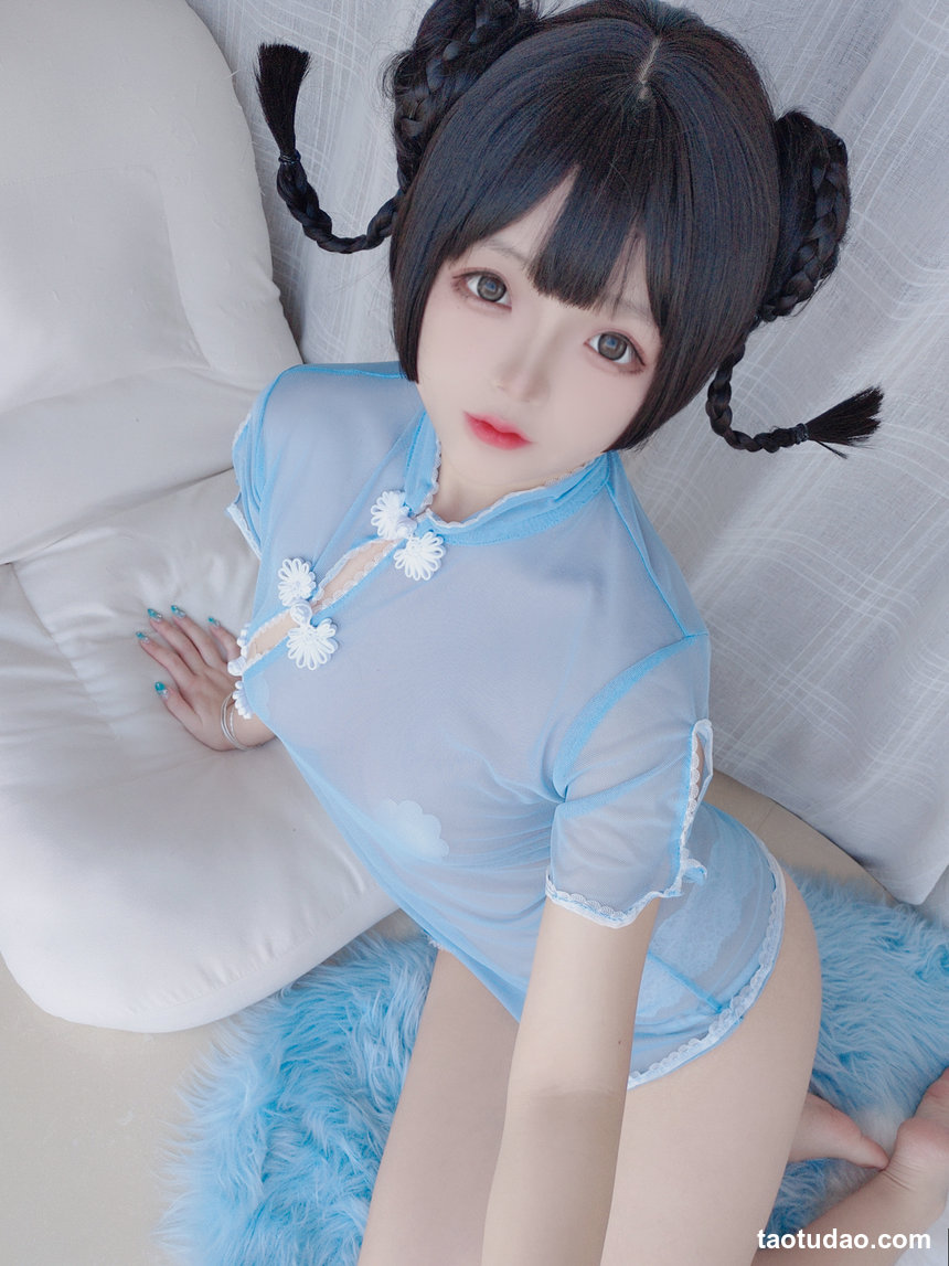 日奈娇 –  透明旗袍自拍 [50P-76.9M]