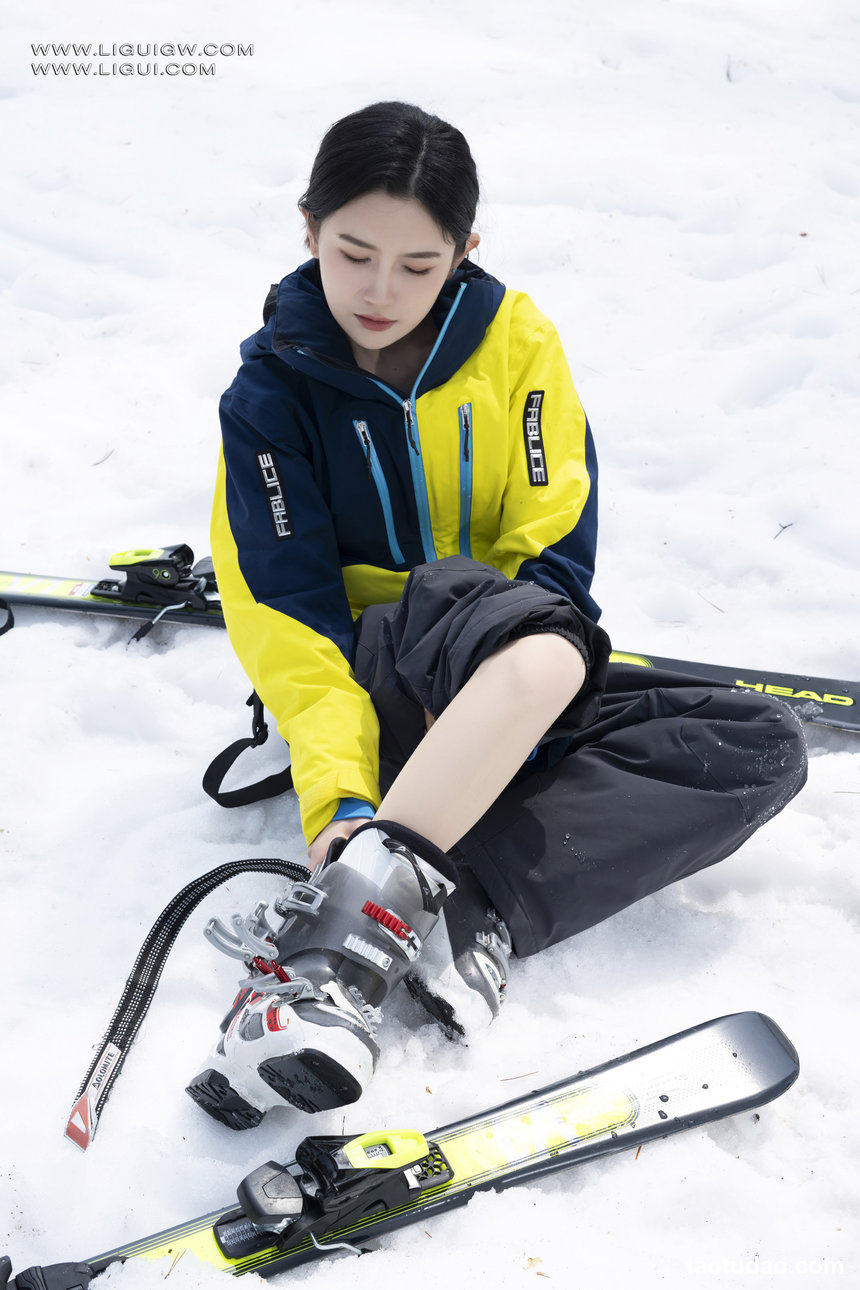 [Ligui丽柜] 2026.01.23 《雪境蜕衣极度诱惑》甜甜[74P-64MB]