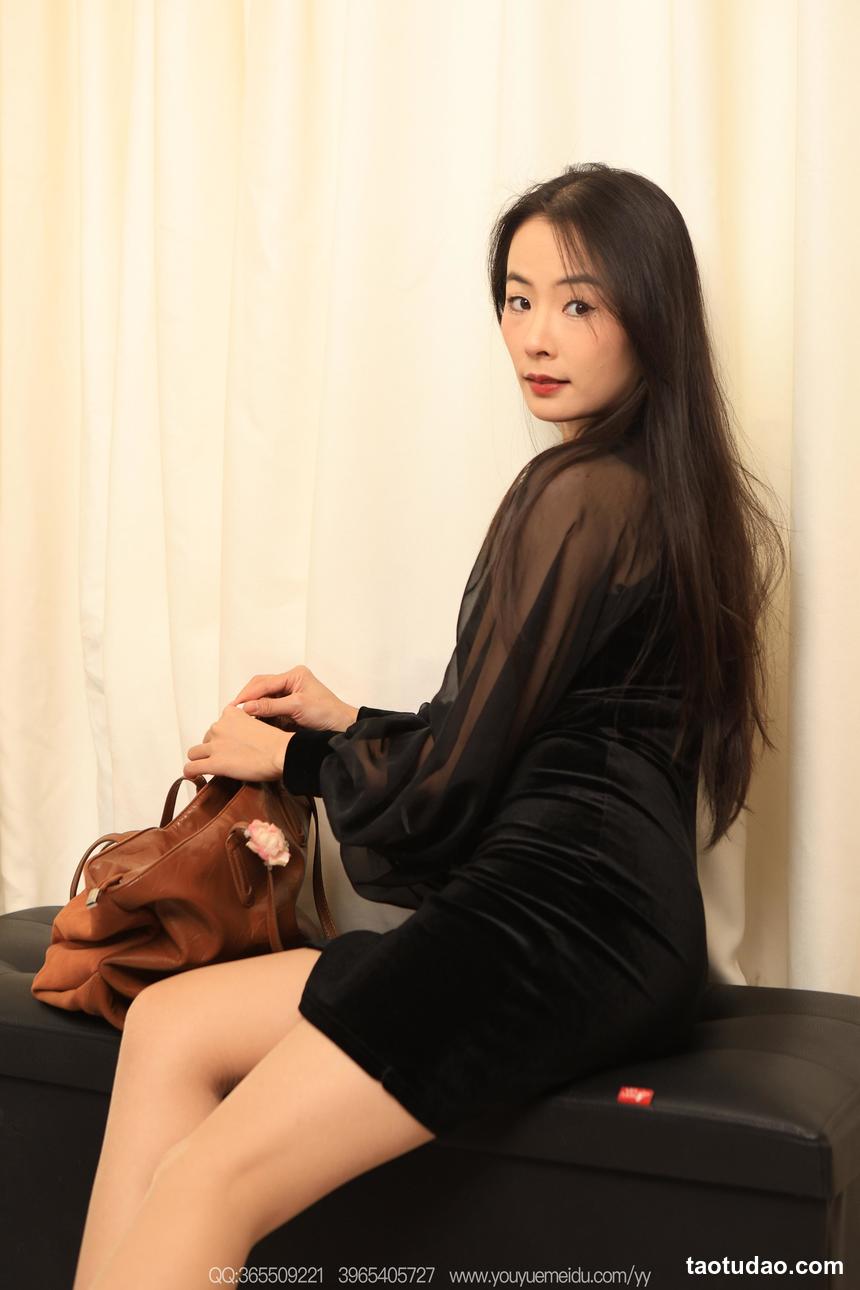 [IESS异思趣向] 2025.12.08 丝享家 2232 小金《肉斯旗袍》[88P-78MB]